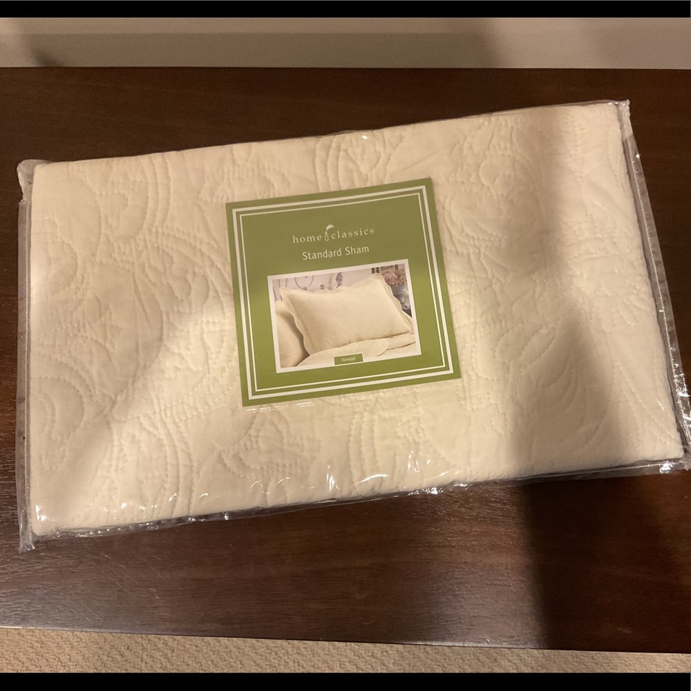 New Ivory Matelasse Standard Pillow Sham